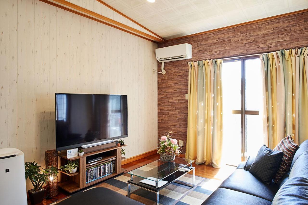 Villa Terrace House Tsubokawa à Naha Extérieur photo